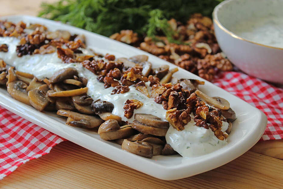 Yogurt with Mushrooms