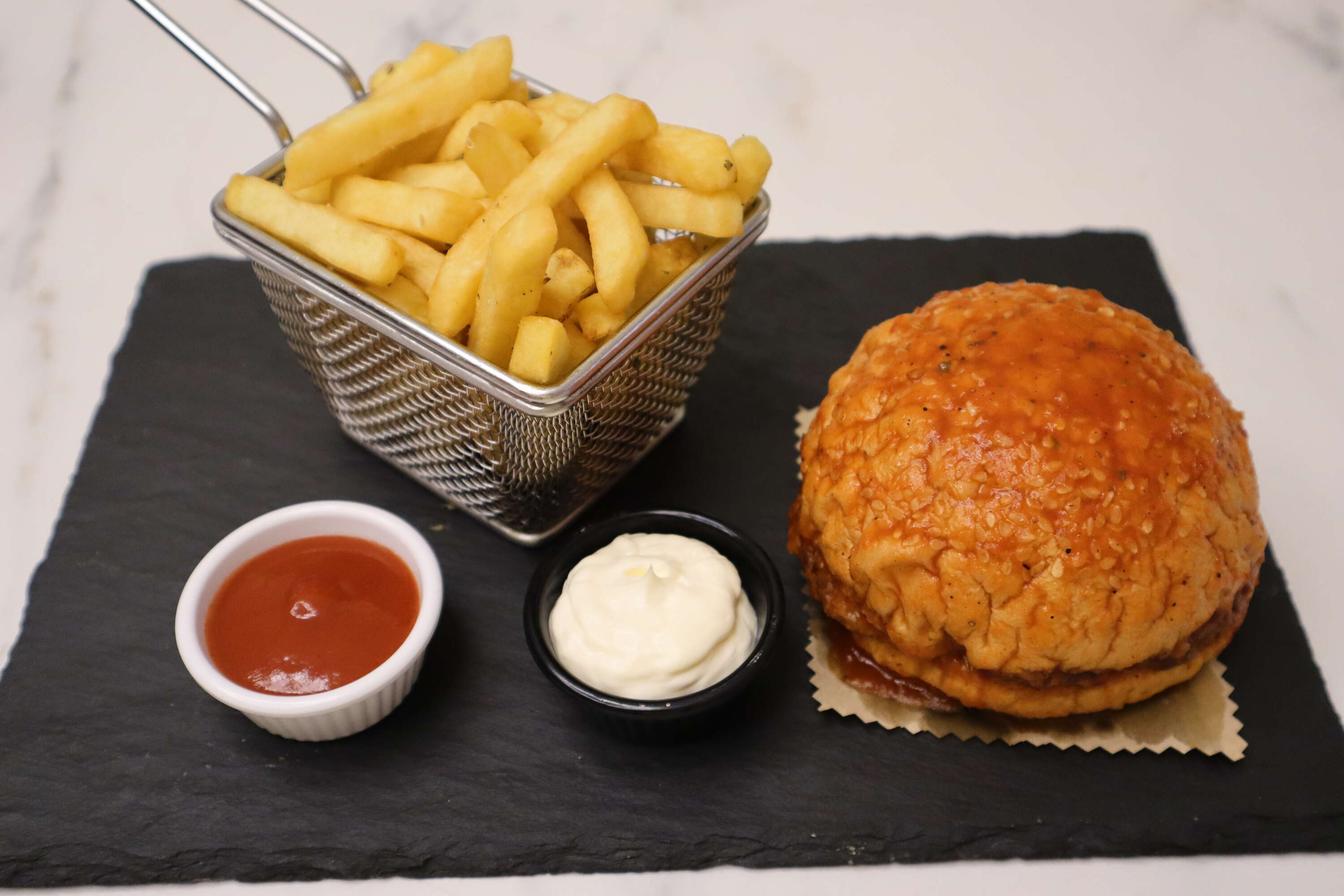 Wet Burger with special sauce 1pc