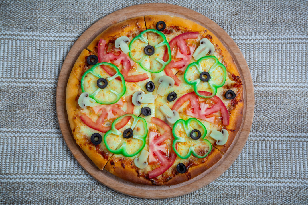 Sebzeli Pizza