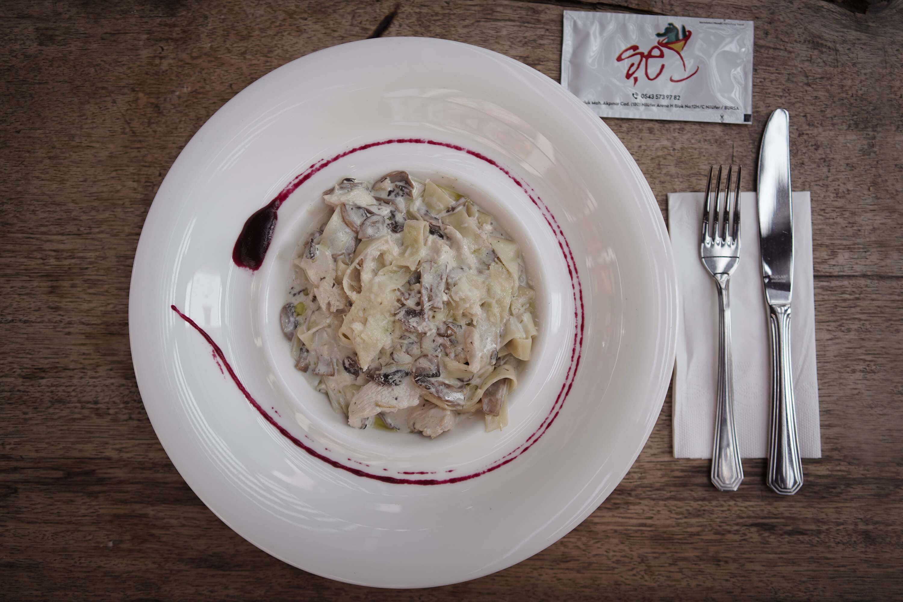 Fettucini Alfredo (Tavuklu)