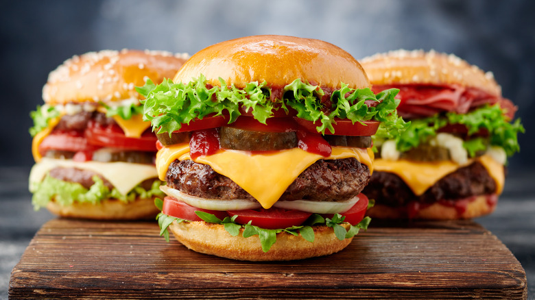 ChesBurger Menü