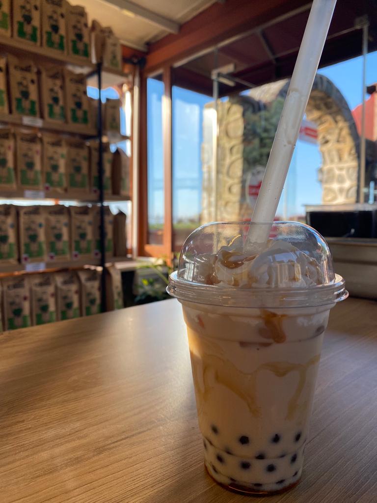 Soğuk Kahve ve Karamelli Bubble Tea