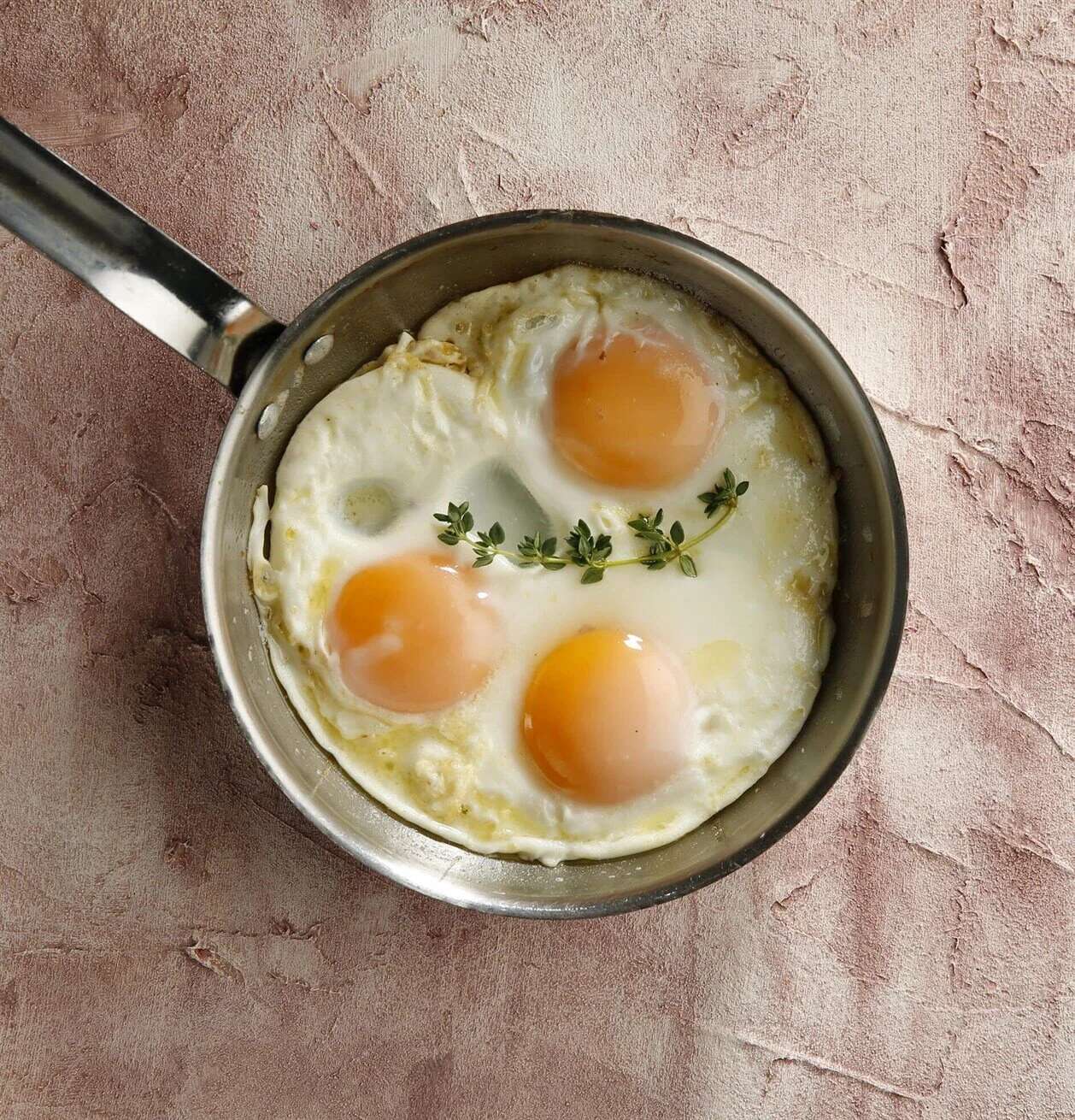 Omelette / fried eggs