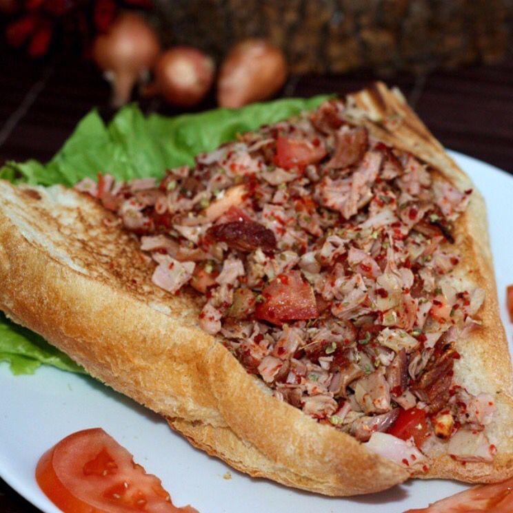 Ekmek Arası İzmir Kokoreç