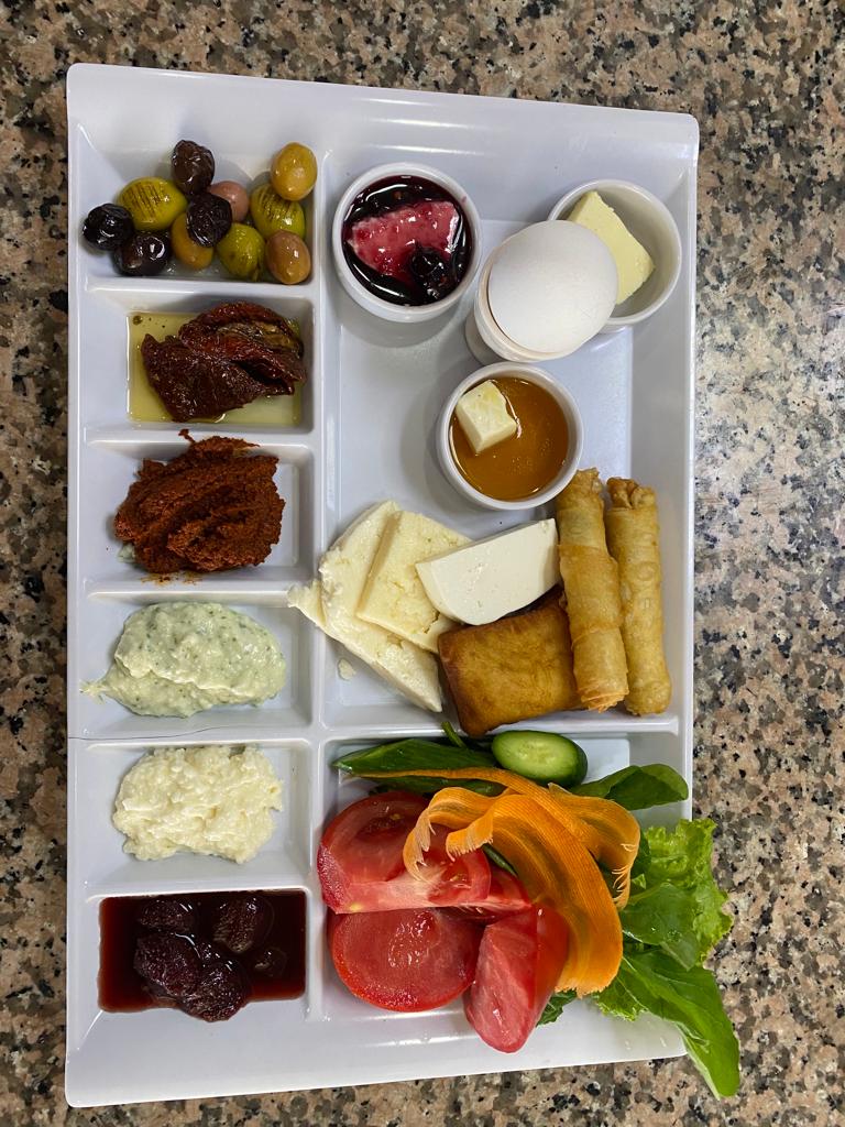 KAHVALTI TABAĞI ( 1 kişilik )