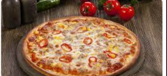 Tuna pizza