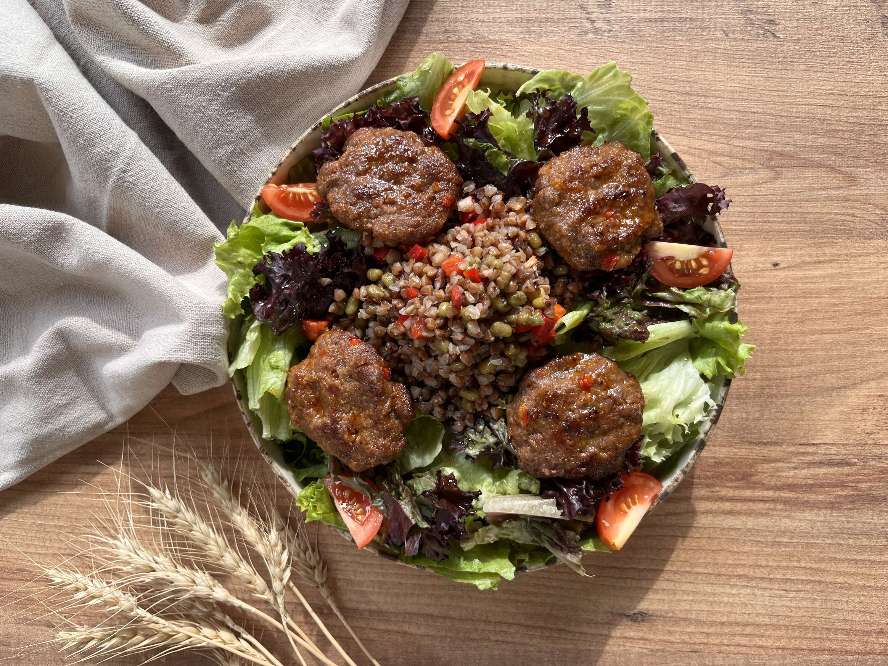 KÖFTE SALATA BOWL