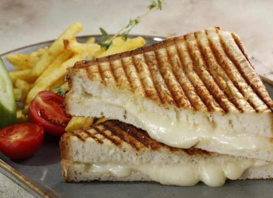 KAŞARLI TOST