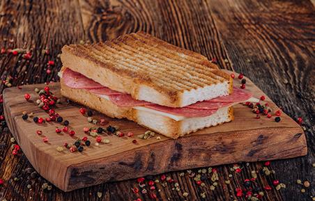 Salam & Kaşarlı Tost / Salami & Cheddar Toast