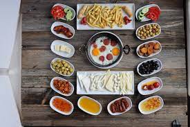 Serpme kahvaltı-2 kişiliktir
