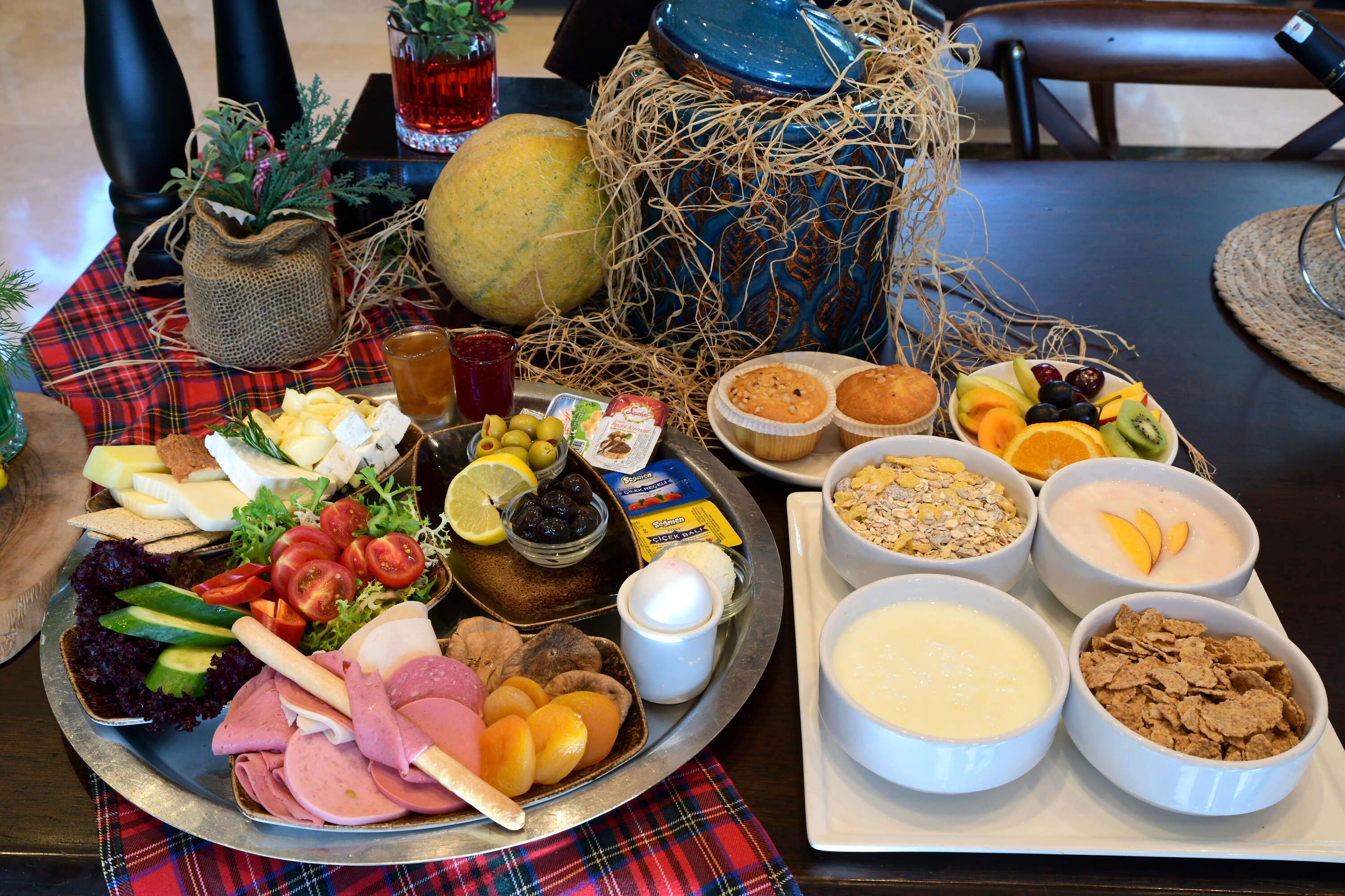 SPESİYAL KAHVALTI/SPECIAL BREAKFAST