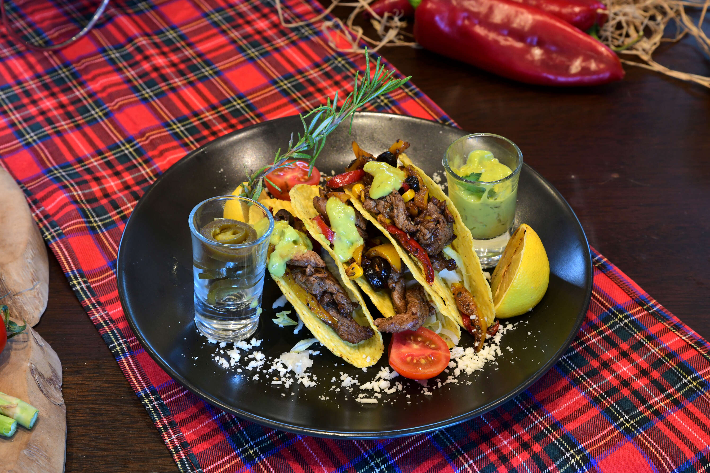 Taco Tavuklu-Etli Sandviç/Taco Chicken-Meat Sandwich 