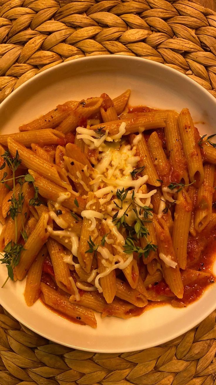 Köri Soslu Penne
