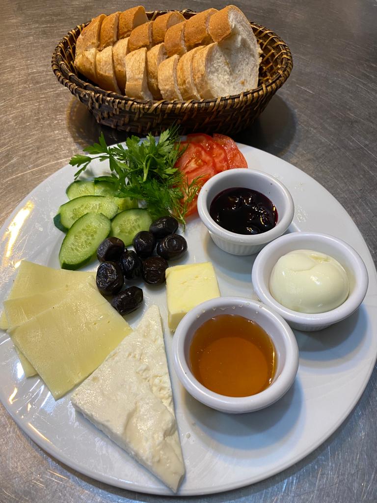 Breakfast plate