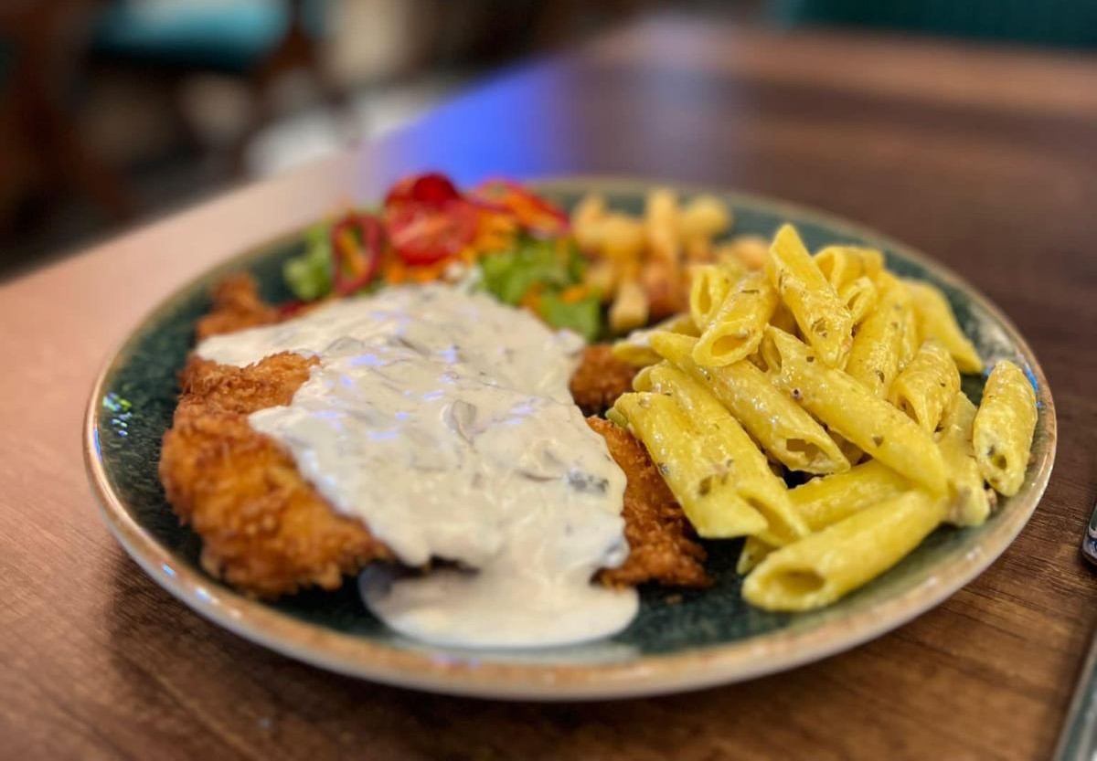 Mantar soslu şinitzel