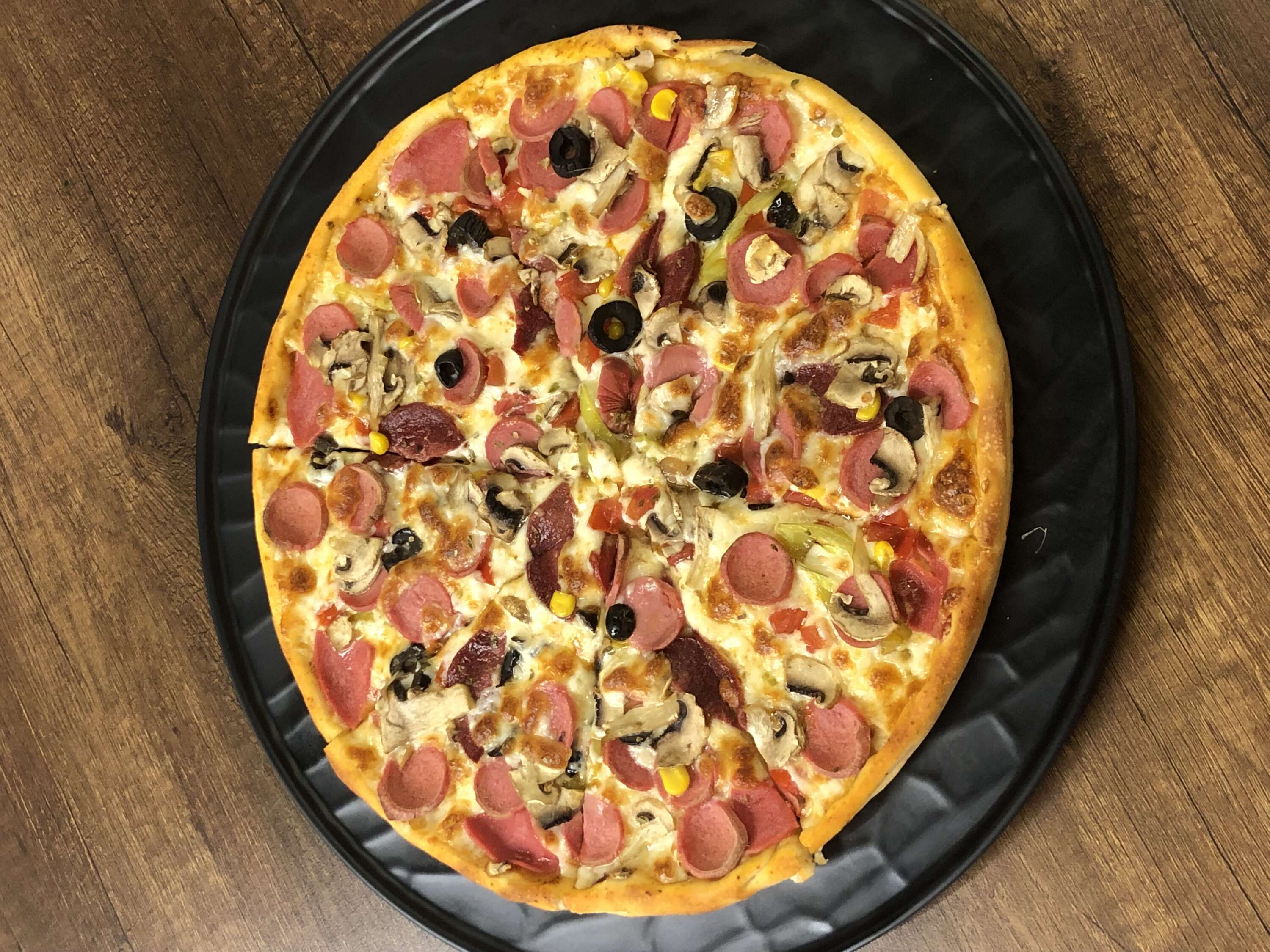 Orta boy pizza