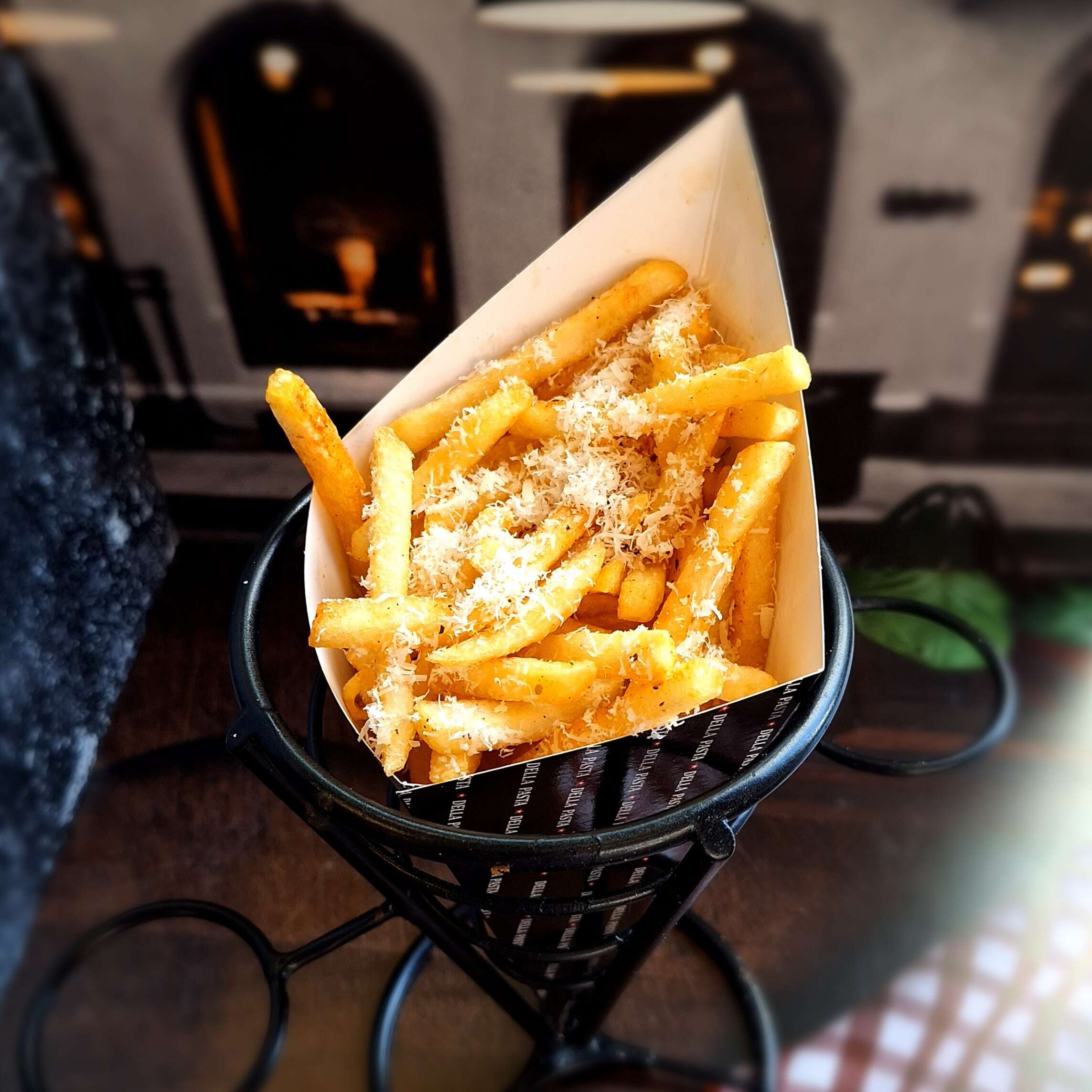 Trüf ve Parmesan Sos