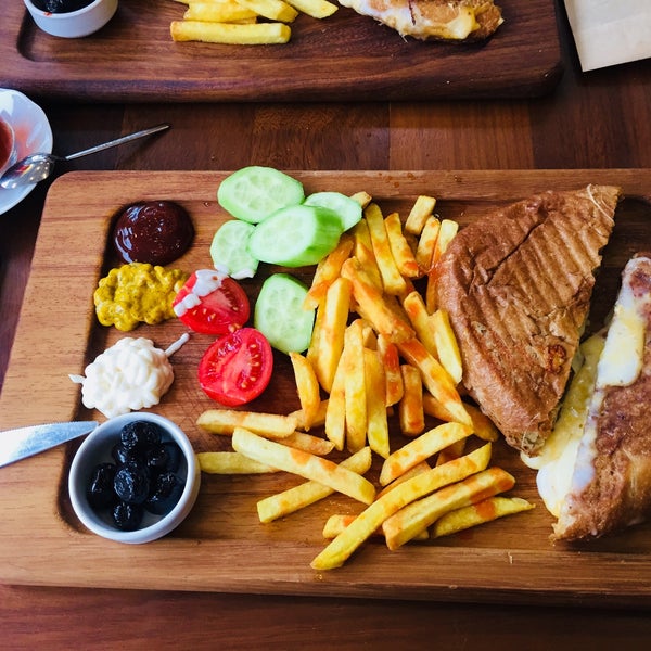 Tost Menü