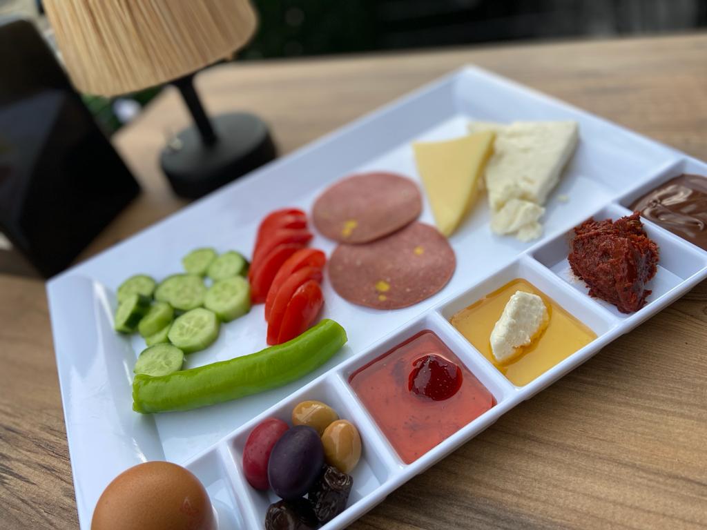 Kahvaltı tabağı