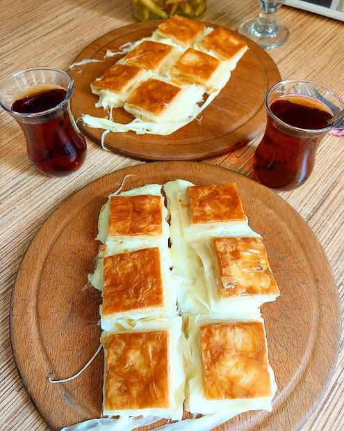 Adana Böreği (Kaşarlı)