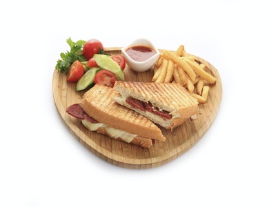 Karışık Tost ( Kaşar & Sucuk )