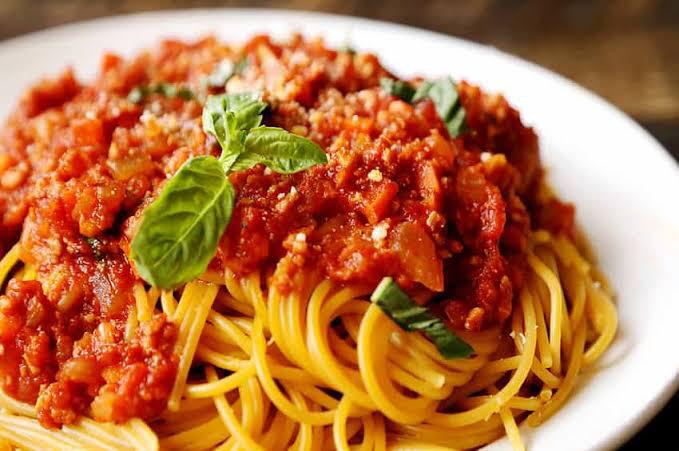 Spagetti Bolonez