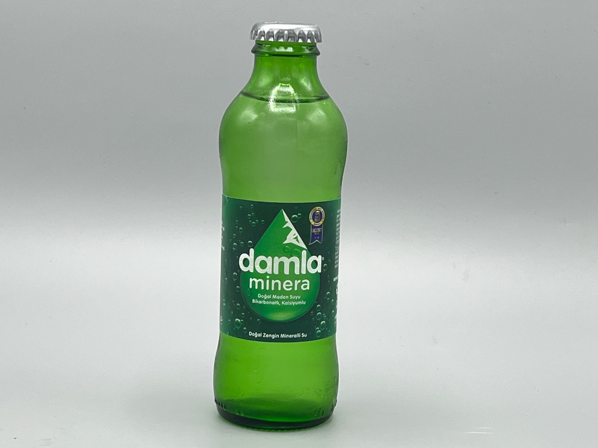 Plain mineral water