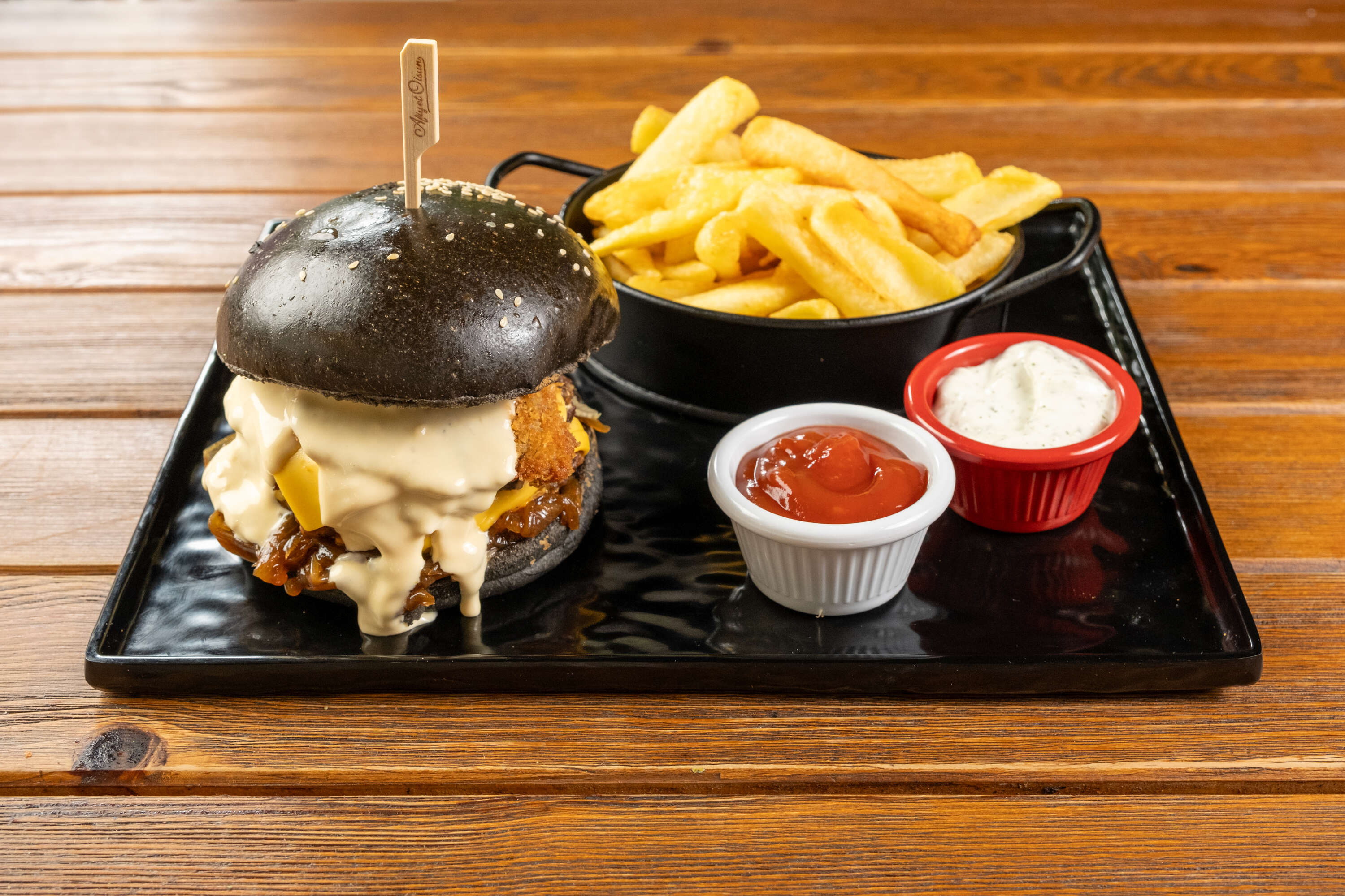 DOUBLE CHESEE BURGER