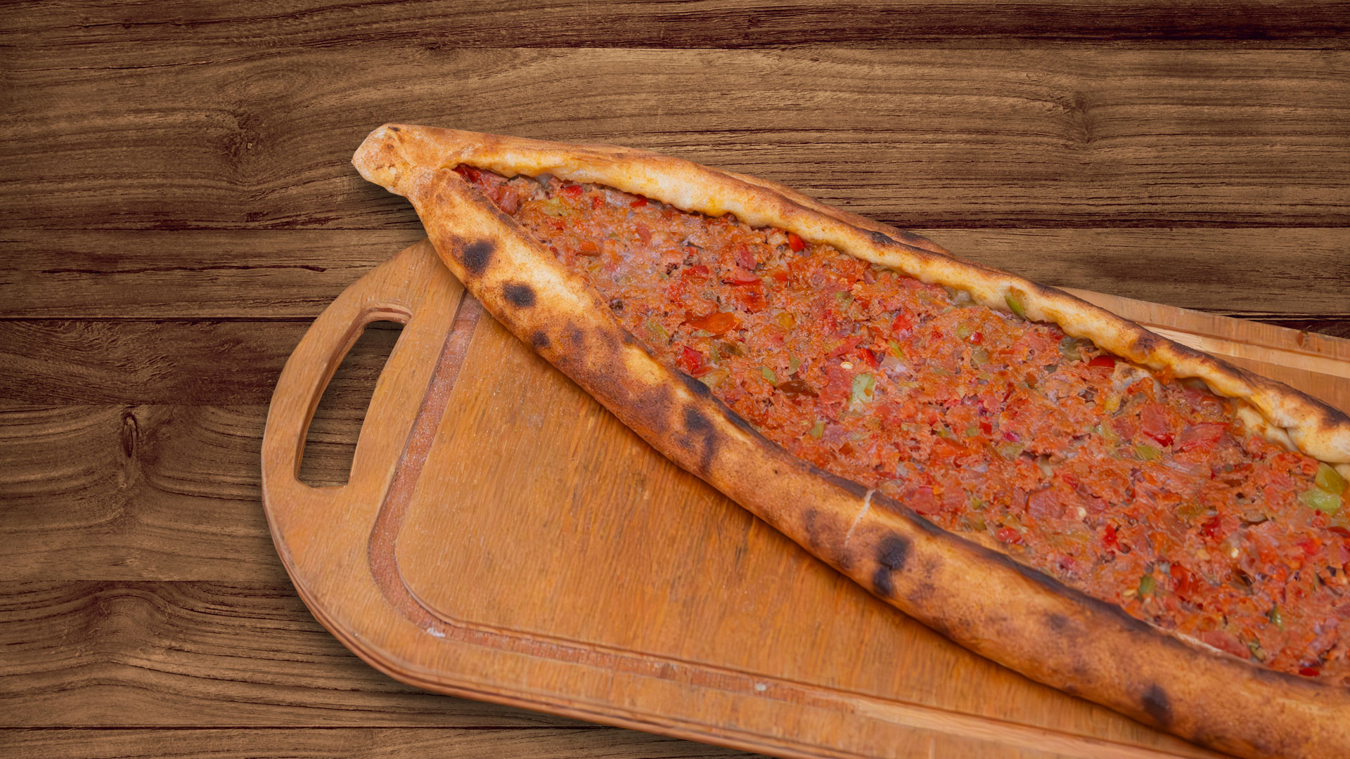 Minced meat pide