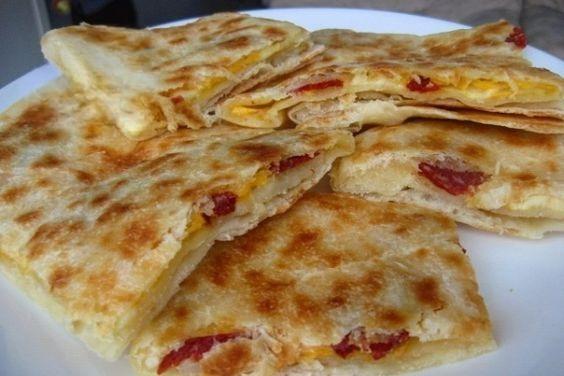 Sucuklu Gözleme