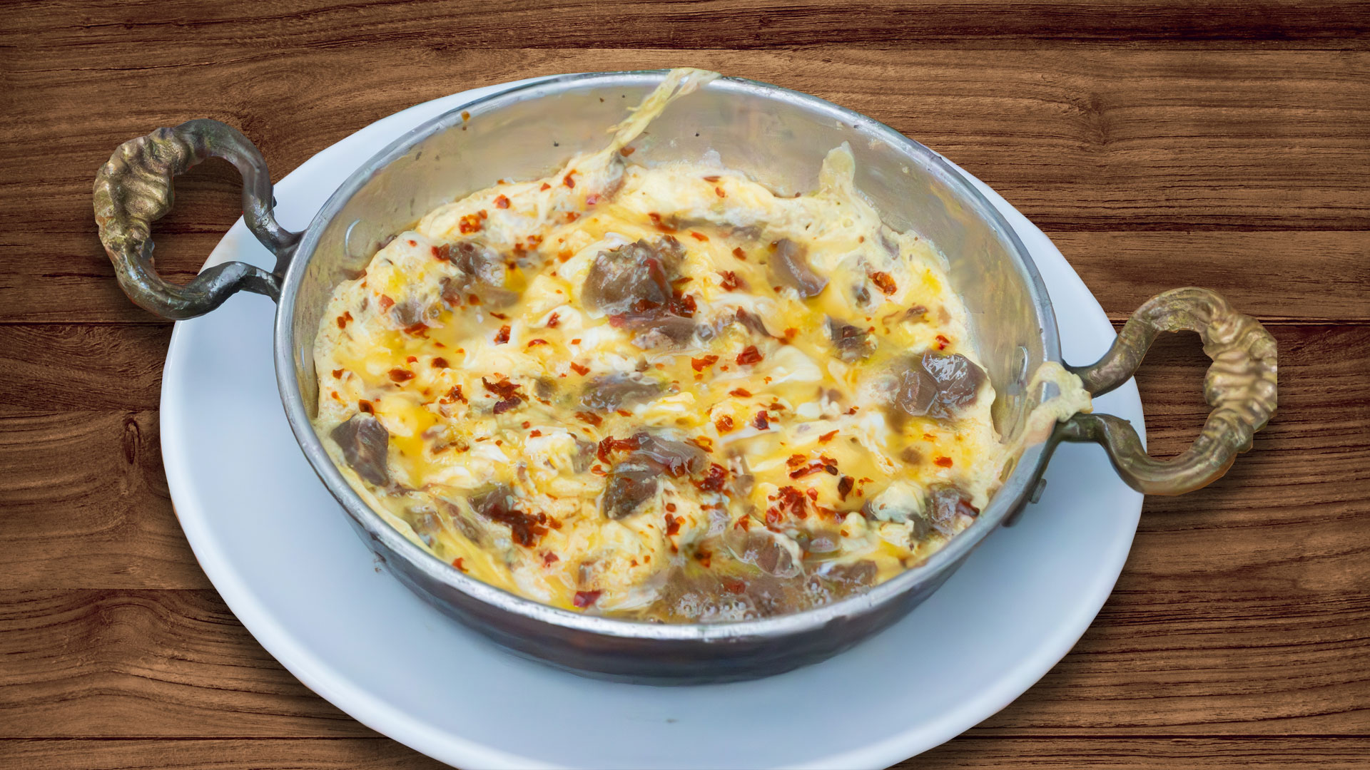 Eggs with kavurma