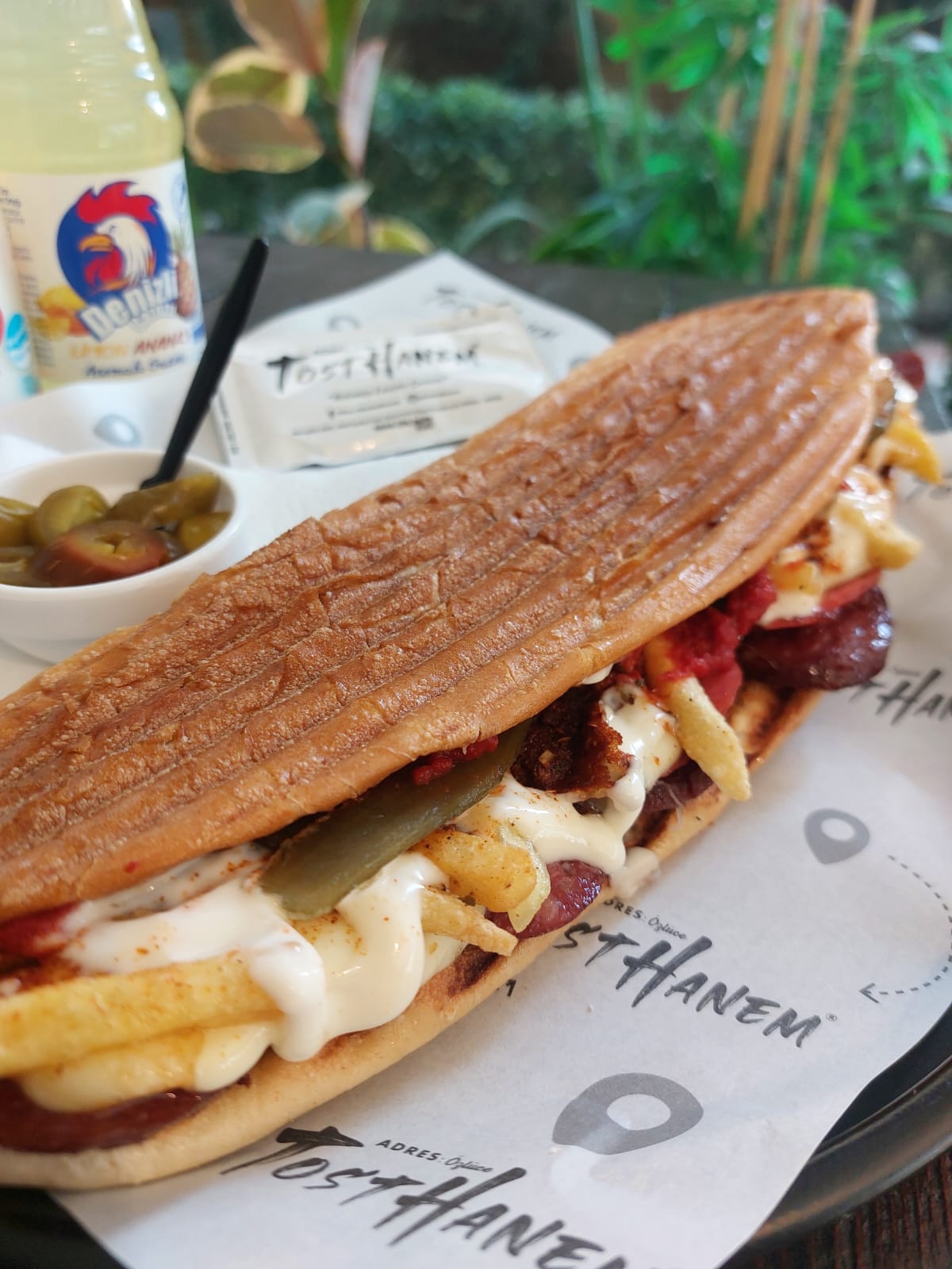 BARBEKÜLÜ TOSTLAR