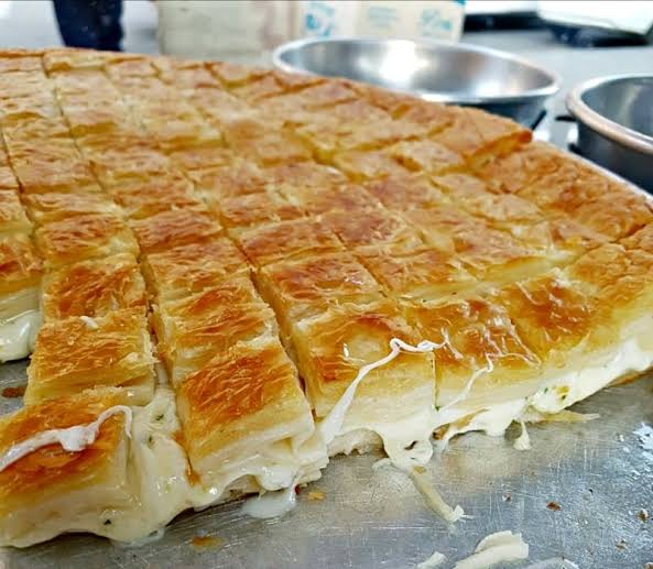 Adana Su Böreği (Kaşarlı/Bülent Börek)