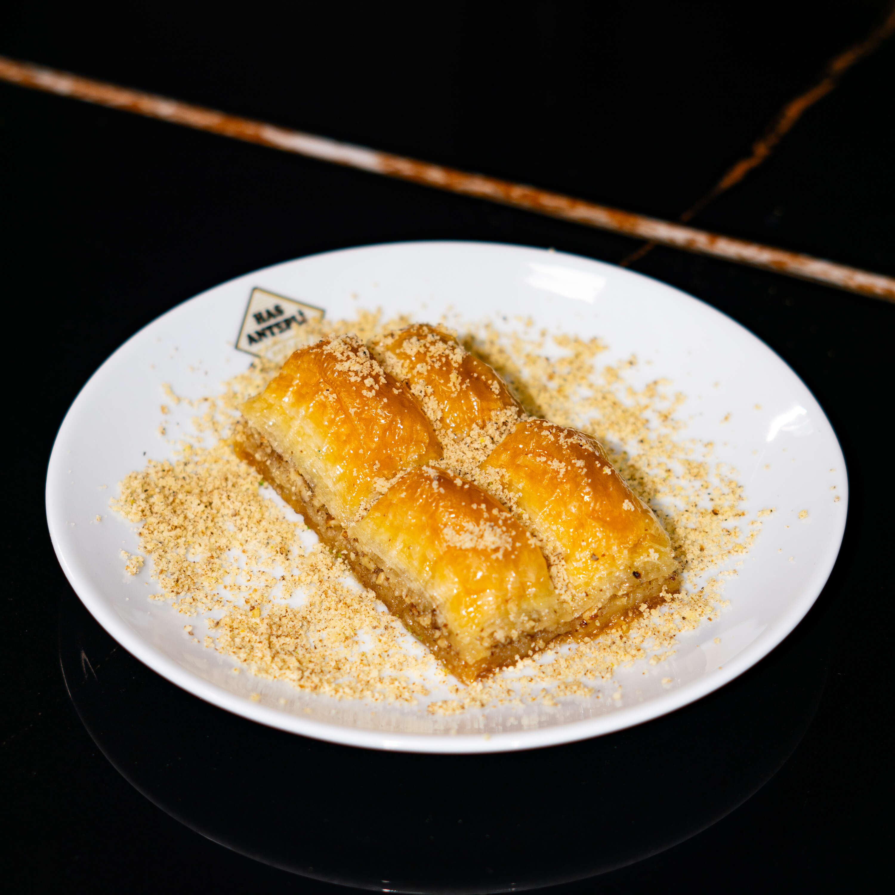 CEVİZLİ BAKLAVA