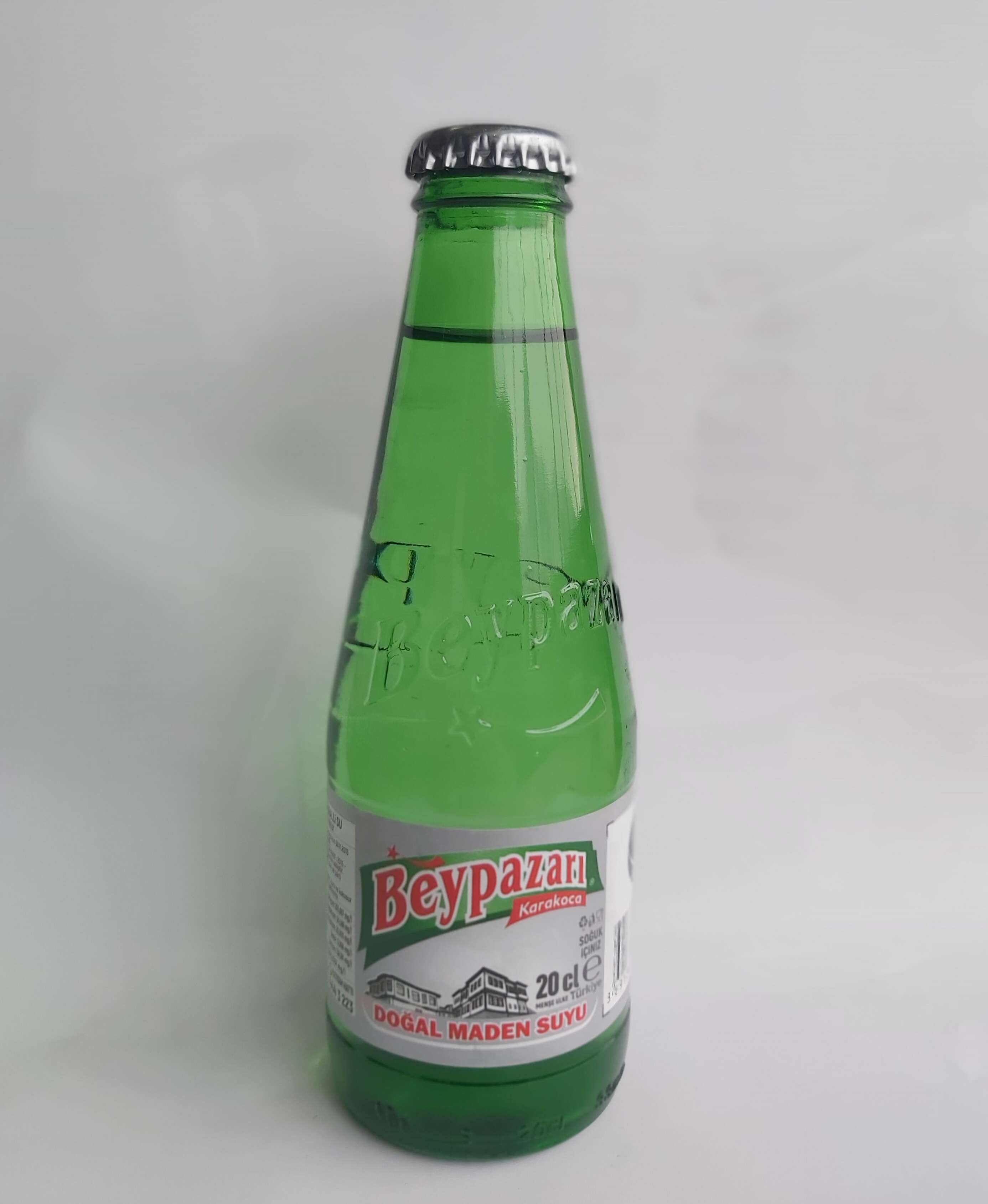 Plain mineral water