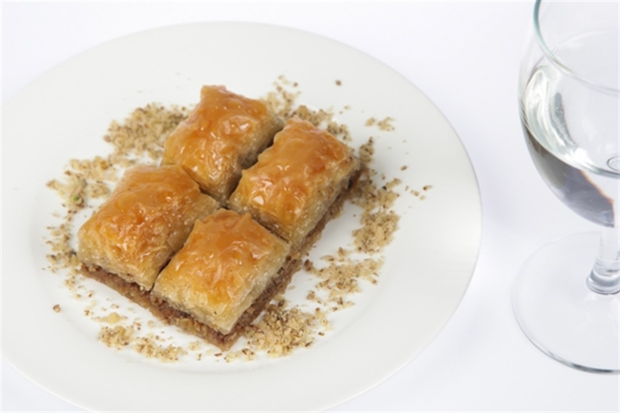 CEVİZLİ BAKLAVA