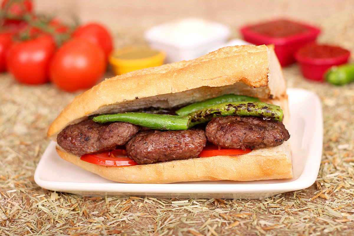 KÖFTE EKMEK