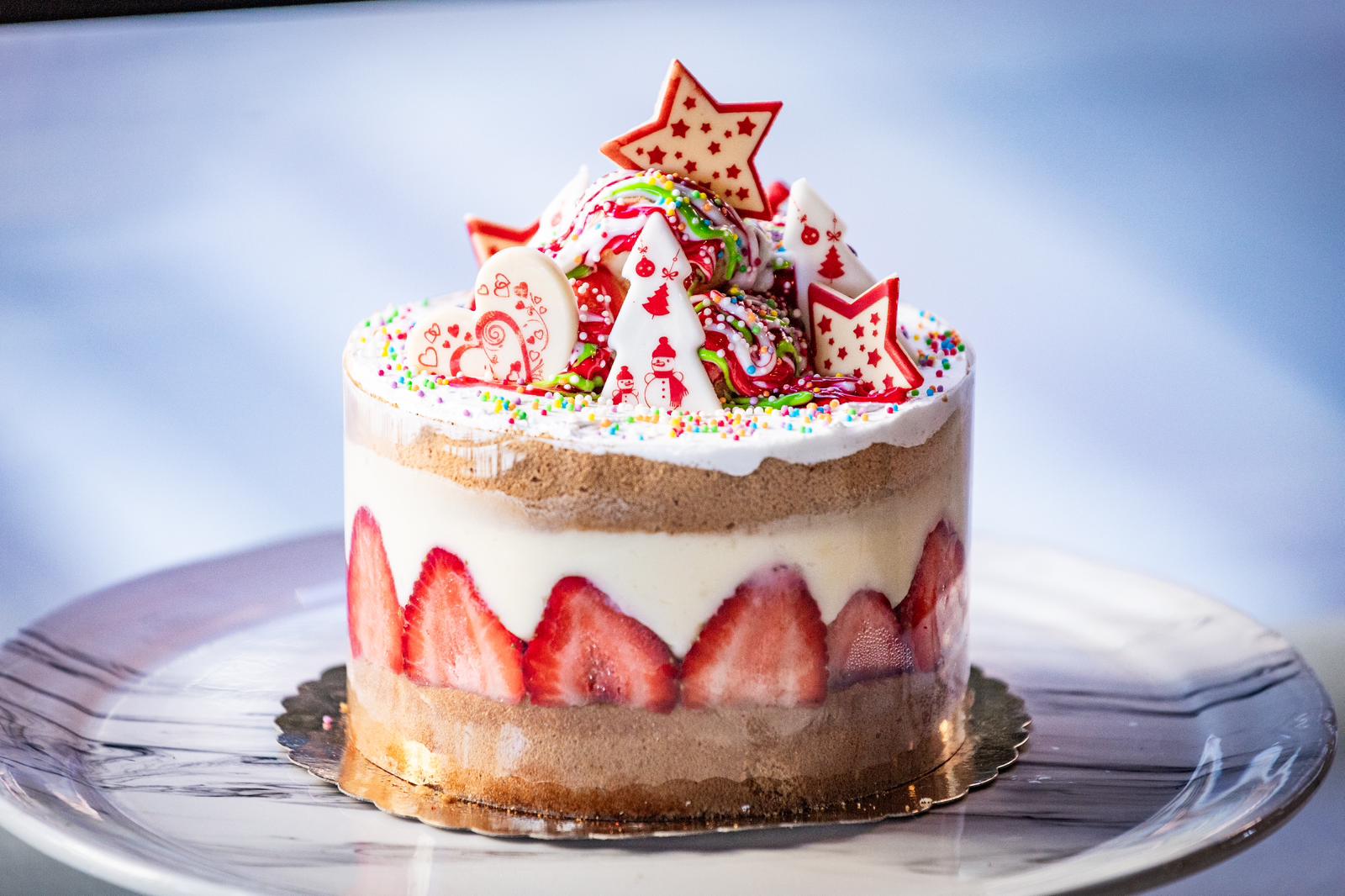 Fresh cream cake