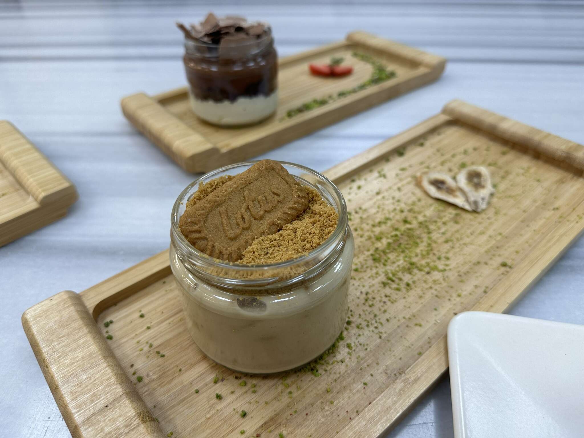 Lotus (with biscuit pieces)