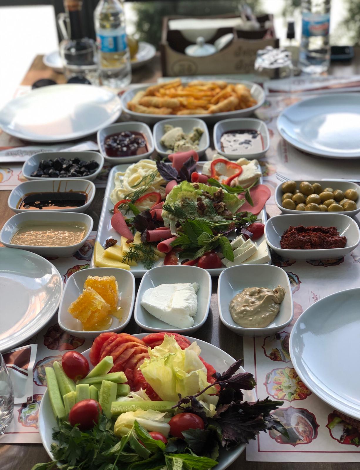 Serpme kahvaltı (Turkish breakfast spread)