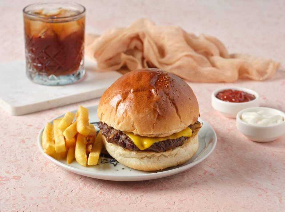 Tom and Jerry Cheeseburger