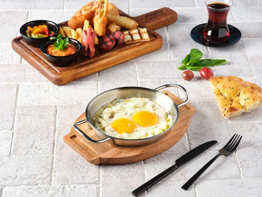 Pan-fried eggs with cheese