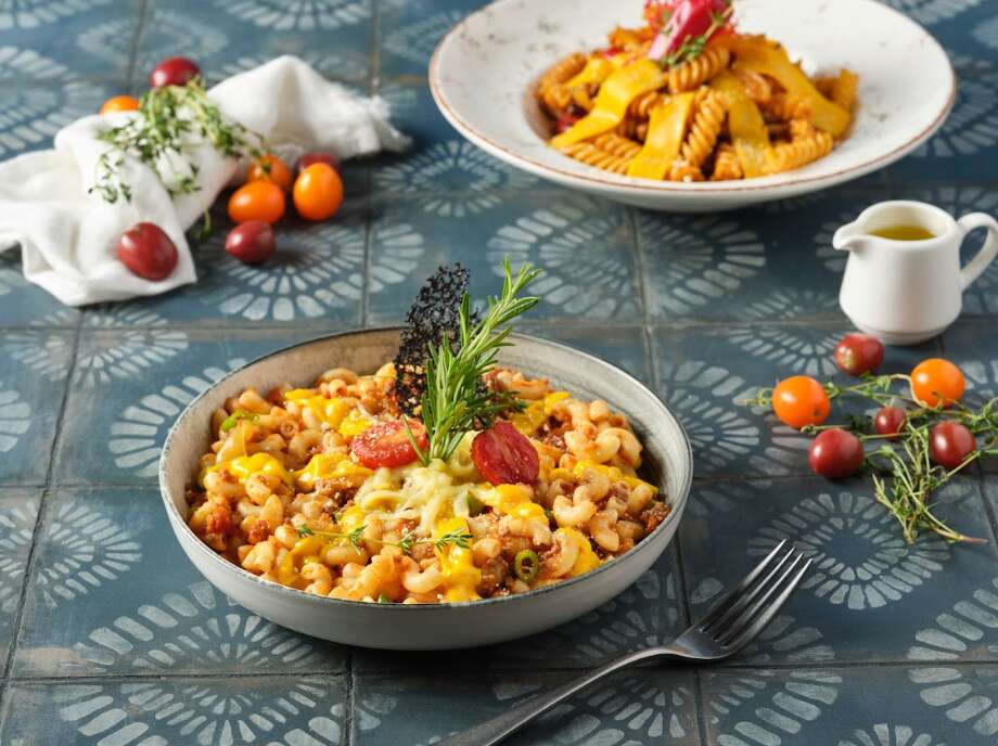 Elbows with minced meat