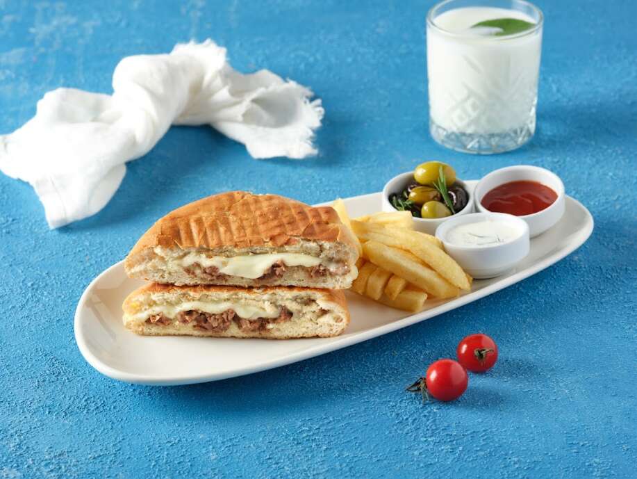 Kavurma and kaşar cheese bazlama toast