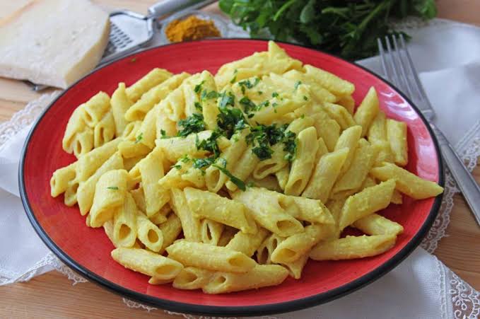 KÖRİ SOSLU MAKARNA