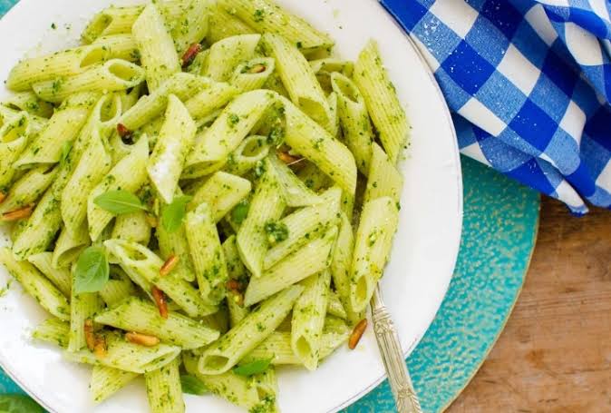 PESTO SOSLU MAKARNA