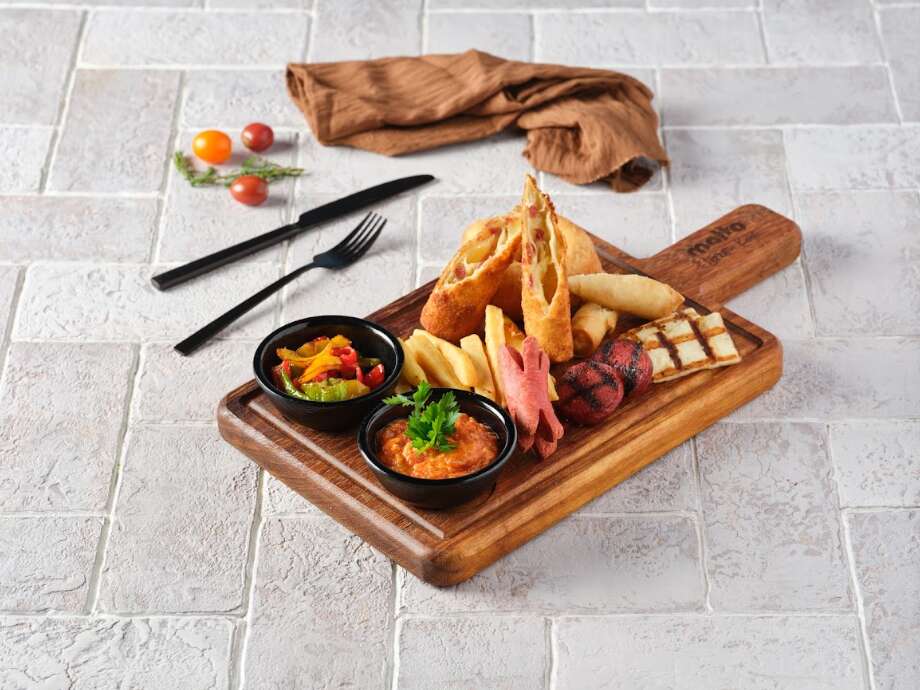 Hot breakfast plate