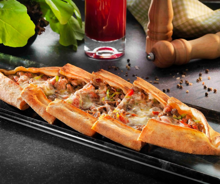 Kuşbaşı Kaşarlı Pide