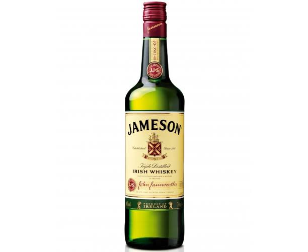 Jameson 70 cl Irish whiskey / luxury snacks, cashews, chocolate, fruit, Red Bull, soda water, cola