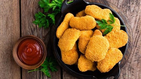 6-piece nuggets with fries